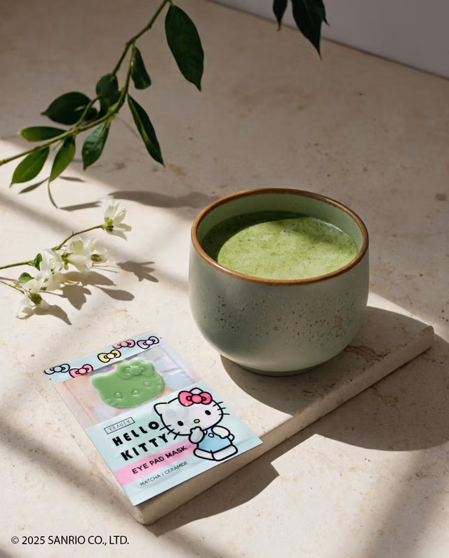 Stimmungsbild Hello Kitty Augenpads Matcha & Ceramide