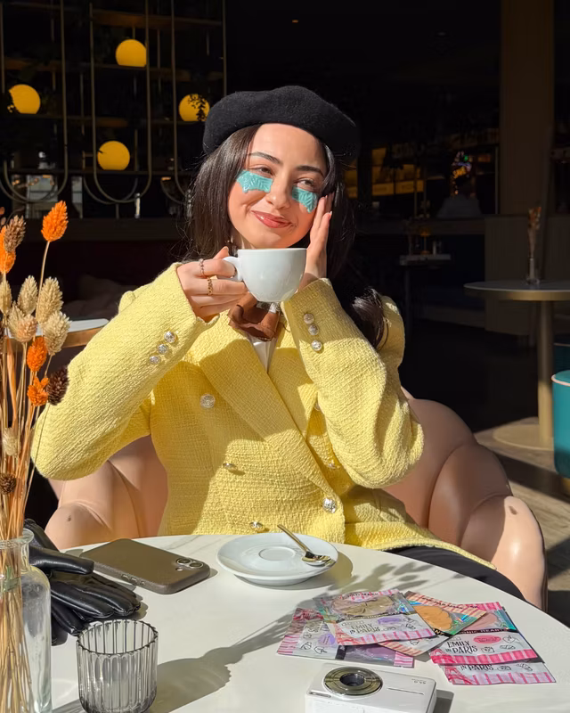 Stimmungsbild Produkt Emily in Paris Bakuchiol Bow