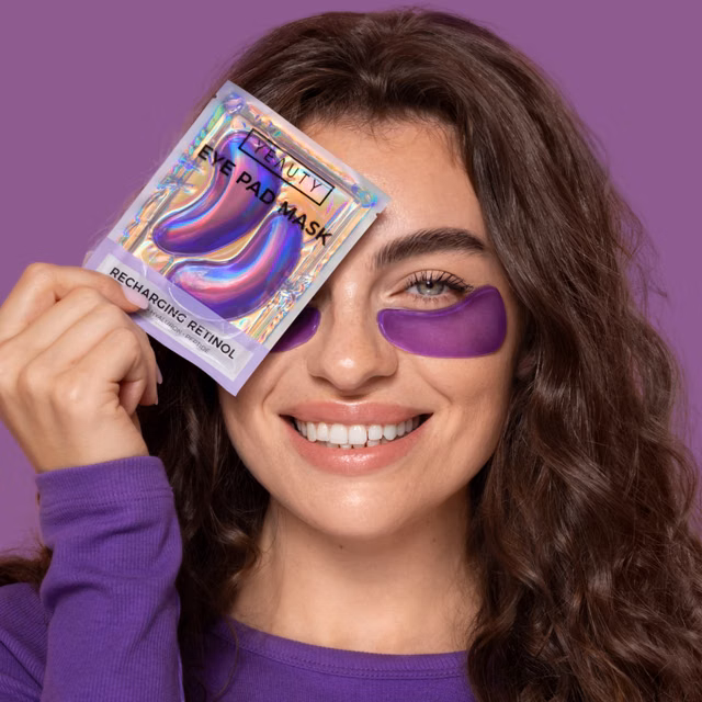 Mood image for RECHARGING RETINOL eye pad mask